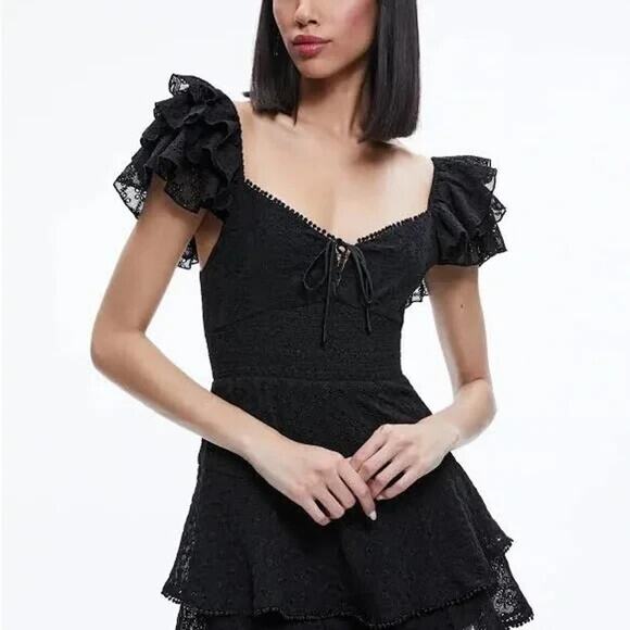 ALICE + OLIVIA HARTFORD SMOCKED BUSTIER ROMPER BLACK LACE SZ 14 - Picture 1 of 4